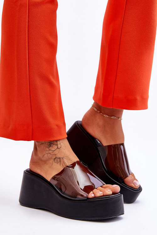 Жіночі прозорі тапочки на танкетці чорні Eliane