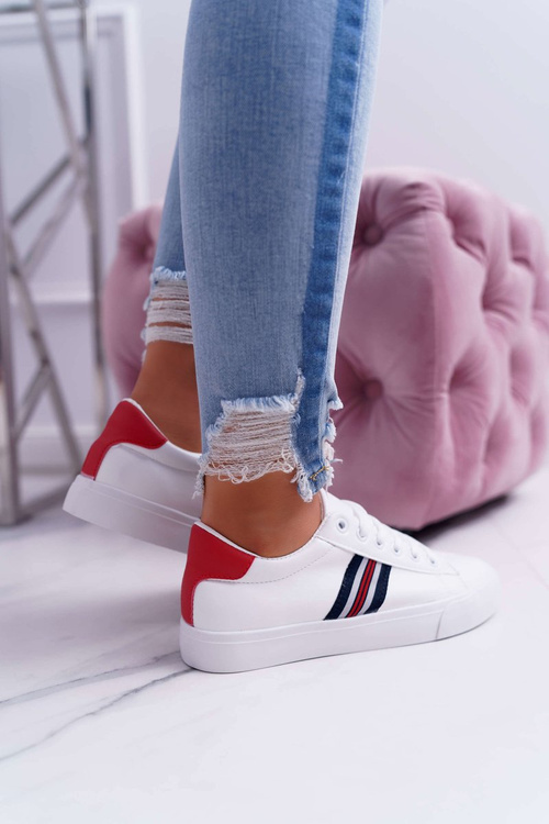 Біла жіноча спортивна тенісна акарана