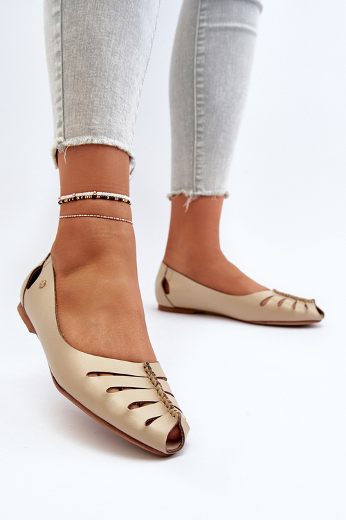 Зручні жіночі шкіряні балетки Zazoo 10009 бежевого кольору