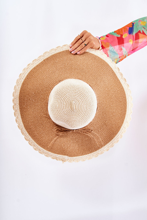 Жіноча шапка з поясом Бежево-коричнева Клара