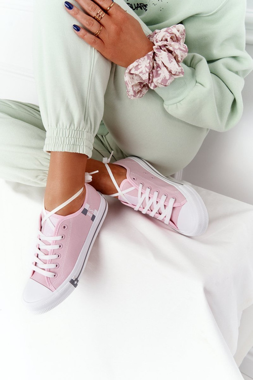 Класичні жіночі кросівки BIG STAR HH274110 Світло-рожеві