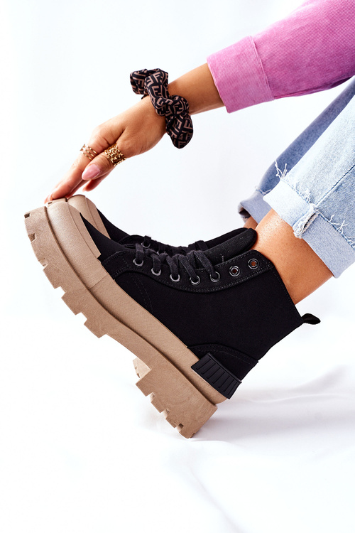 Чоботи жіночі чорні будь-які