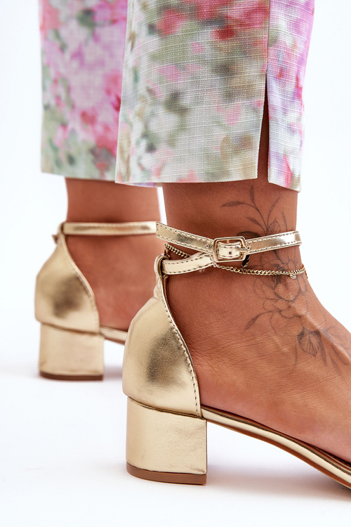 Шкіряні босоніжки на підборах Гладке золото Inspire Me!