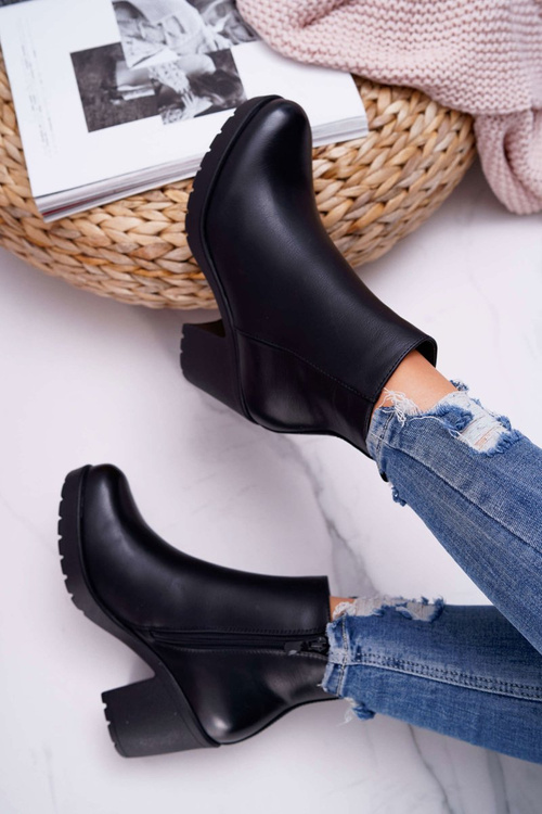 Чоботи жіночі на шпильці Чорні Veba