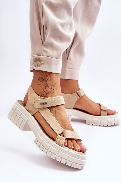 Жіночі замшеві босоніжки Big Star LL276036 Бежеві