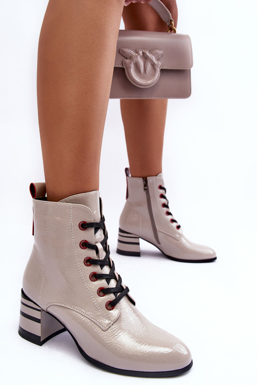 Чоботи лаковані на підборах SBarski MR870-49 світло-сірі