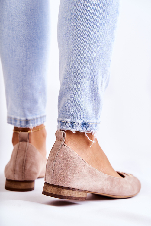 Жіночі замшеві балетки з бежевим декором Nicole 2746