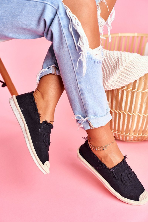 Класичні жіночі еспадрільї чорного кольору