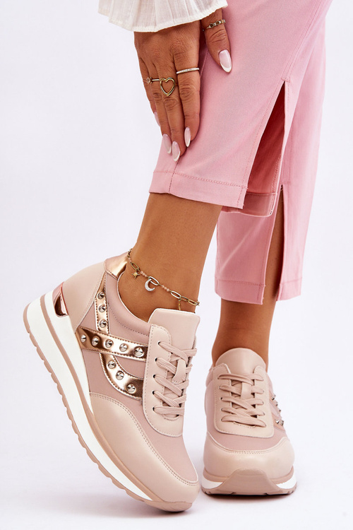 Кросівки з шипами голого кольору Adley