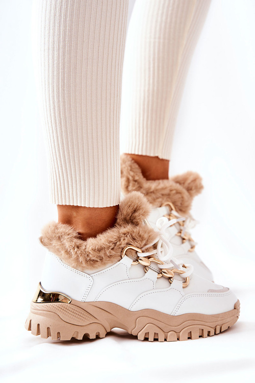 Шкіряне утеплене спортивне взуття білого та бежевого блиску