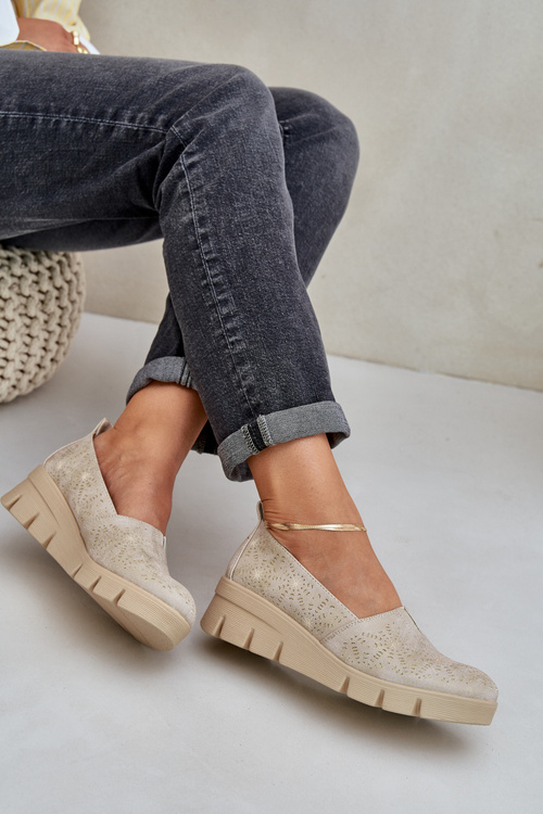 Жіноче Взуття З Перфорацією На Підборах Золоті Лісвія