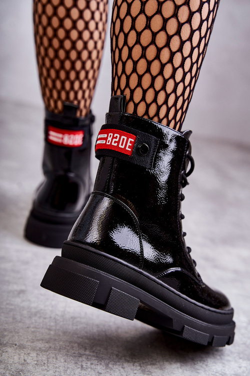 Жіночі лаковані чоботи на шнурівці робочі чорні Conny