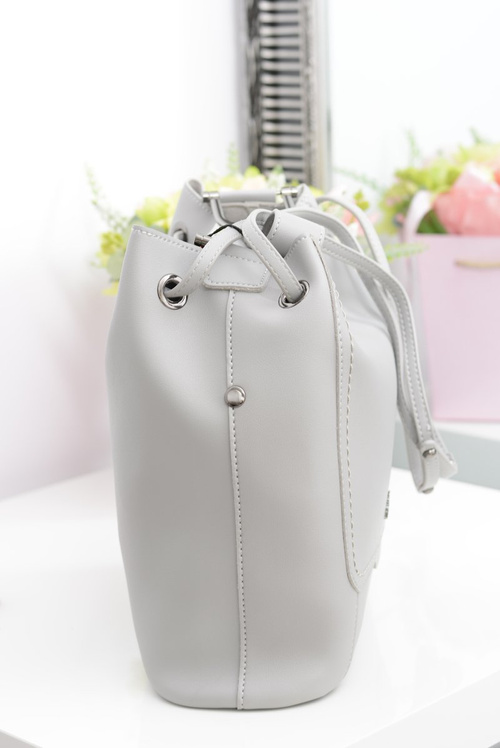 Сіра жіноча сумка через плече Monnari