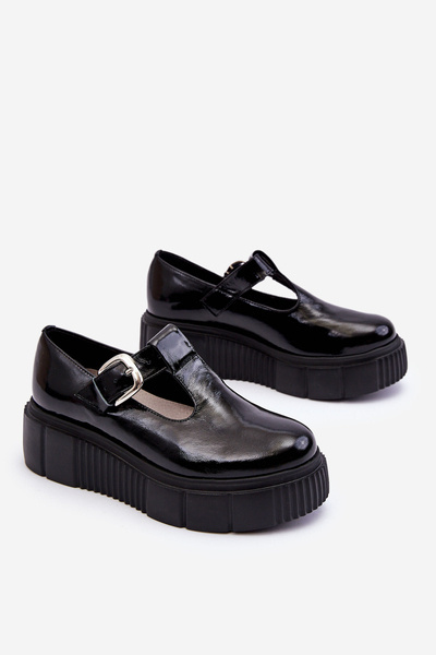 Модні лаковані туфлі на масивній платформі Black Colson