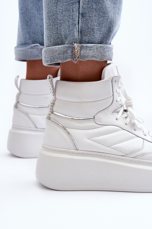 Біле жіноче шкіряне спортивне взуття на платформі Zazoo 3392/X