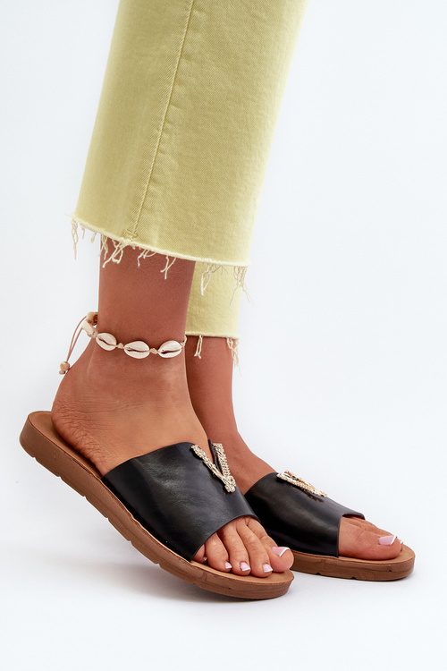 Жіночі босоніжки на плоскій підошві з оздобленням з еко шкіри Black Makia