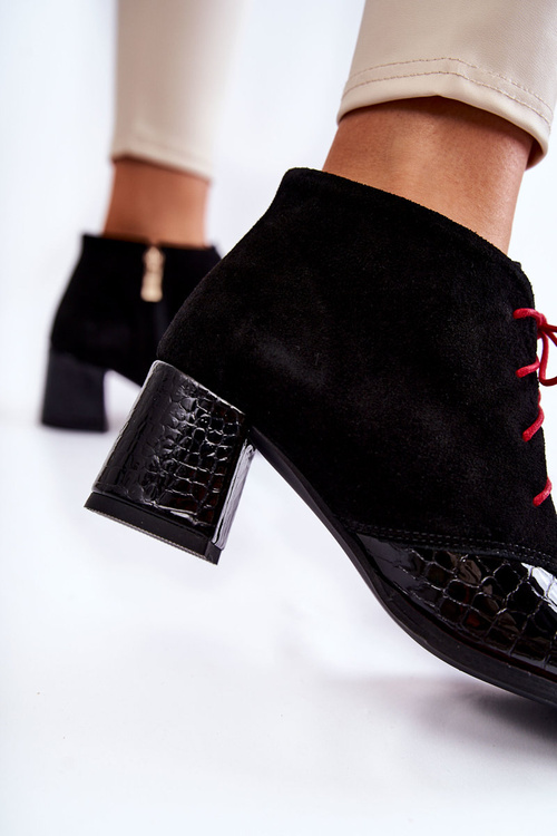 Чоботи жіночі на низькому каблуці Чорні Ebba