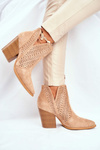 Жіночі чоботи на шпильці замшеві ажурні бежевих відтінків