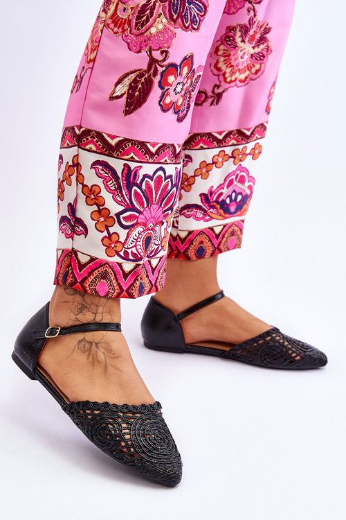 Елегантні жіночі босоніжки на плоскій підошві чорного кольору Sheia