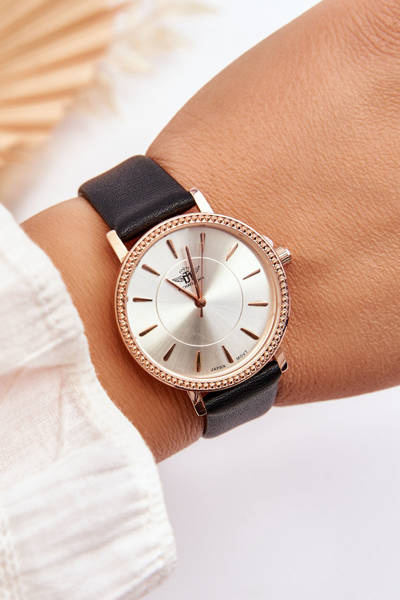 Жіночий класичний поясний годинник Michael John Black