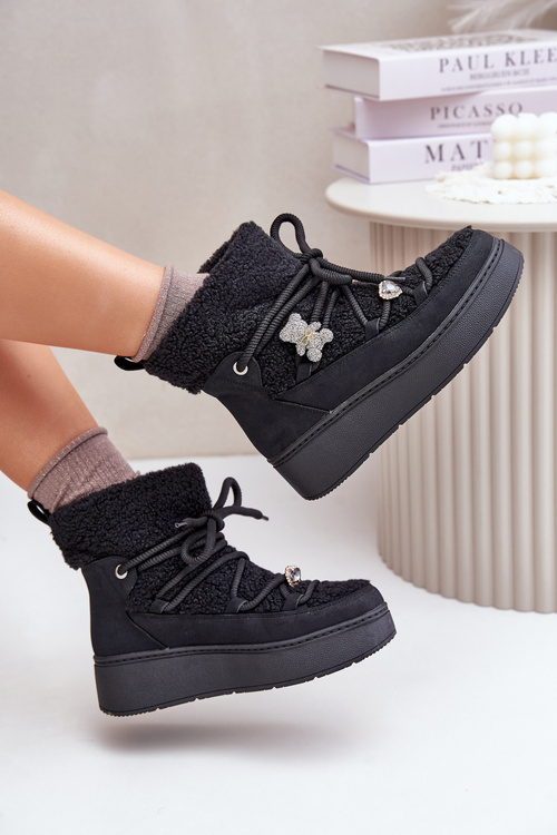 Жіночі зимові черевики з кліпсами і дублянкою чорного кольору Almatiza