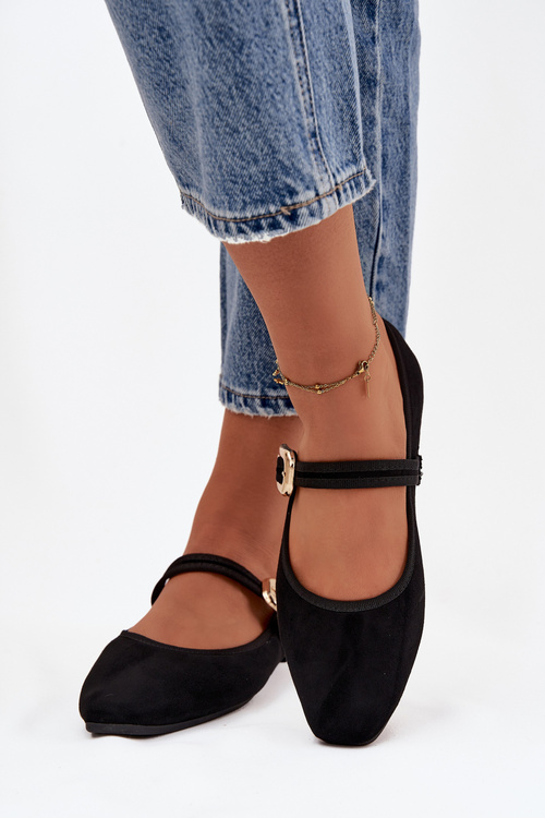 Балерінки з ремінцем і золотою пряжкою еко замшеві чорні Adelora