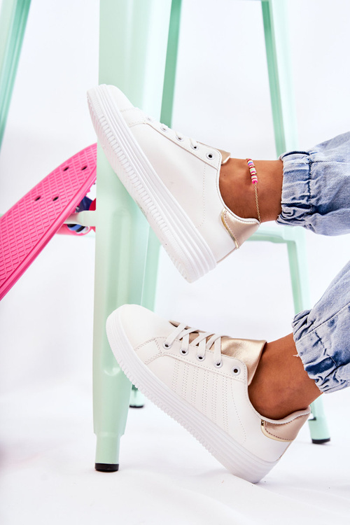 Жіноче спортивне взуття на зав'язках Samanta