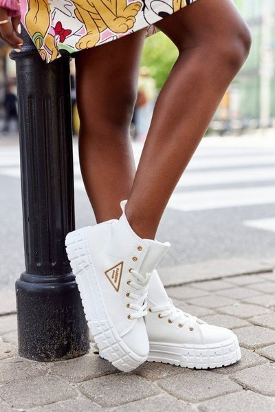 Жіночі високі кросівки на платформі білі Manhattan