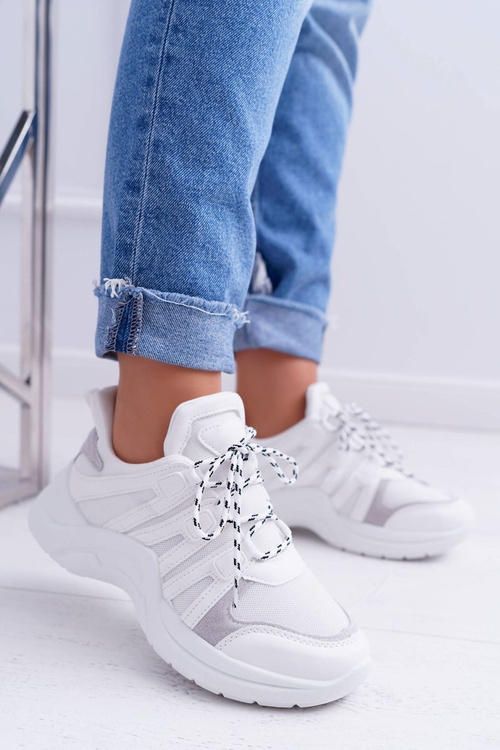 Спортивні жіночі туфлі на товстій підошві білі Fina