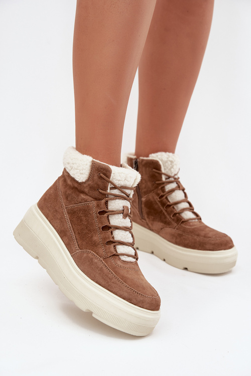 Замшеві жіночі зимові чоботи з хутром на платформі Vinceza 95354 Camel