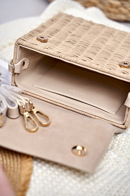 Жіноча сумочка Monnari Beige Chest BAG3660-015