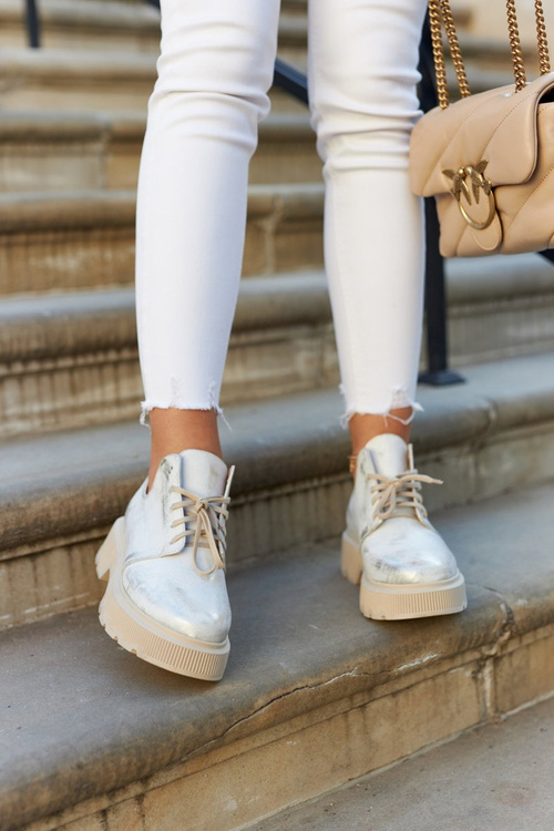 Броги На Масивній Підошві Ніколь 2701/004 Біле-Золото