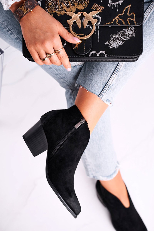 Жіночі чоботи на каблуці чорні кращий вибір