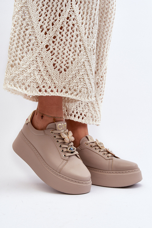 Жіночі шкіряні кросівки з декором CheBello 4292 Бежеві