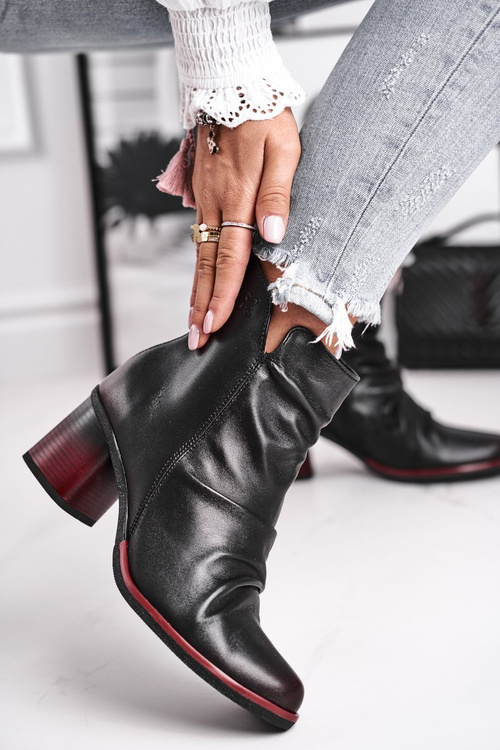 Чоботи жіночі на підборах Maciejka Чорні 04757-01