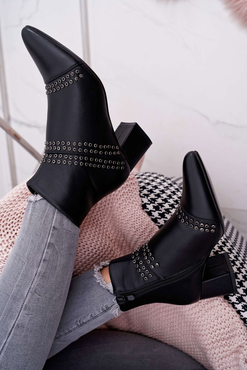 Жіночі гострі чоботи на шпильці чорні Primma