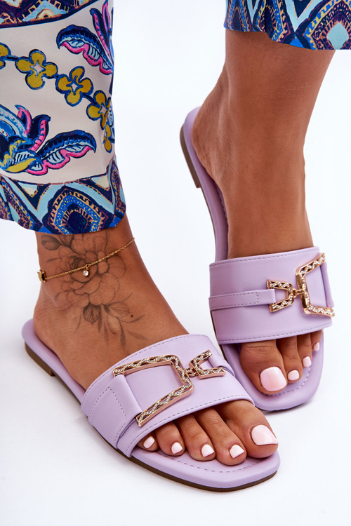 Жіночі класичні тапочки з орнаментом фіолетового кольору