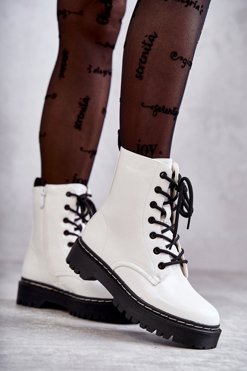 Жіночі черевики на плоскому ходу білі Kognito