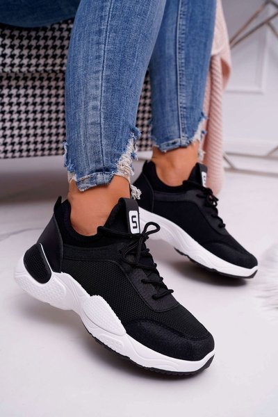 Спортивне жіноче взуття з блискітками чорного кольору Micron