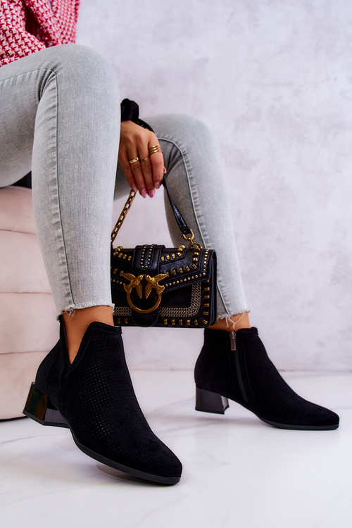 Ажурні замшеві чоботи з вирізом Чорний карінь
