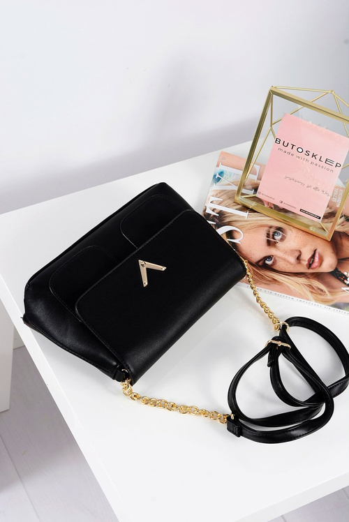 Класична чорна жіноча сумочка Letter Bag Золотий ланцюжок