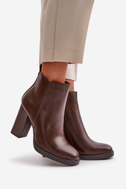 Утеплені жіночі чоботи на підборах з еко шкіри темно-коричневого кольору Teresine