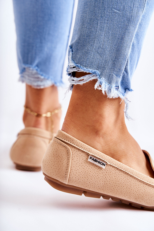 Жіночі замшеві лофери бежеві Millare