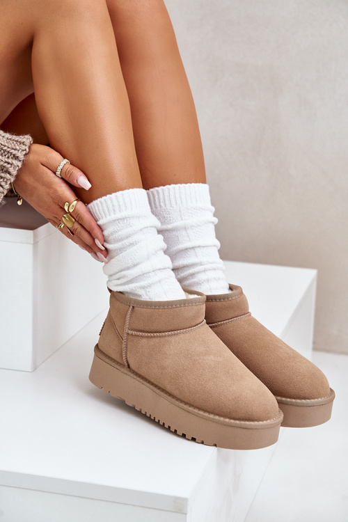 Жіночі замшеві зимові черевики на платформі бежеві Nereviana