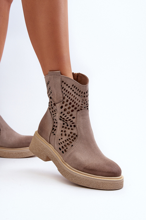 Zazoo 3470 Замшеві жіночі ботильйони на плоскій підошві з вирізом капучино