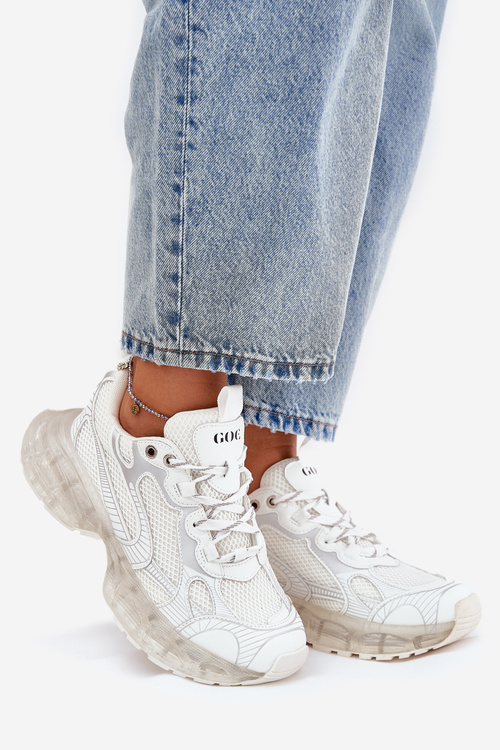 Жіночі Шкіряні Кросівки GOE RR2N4083 Бежеві