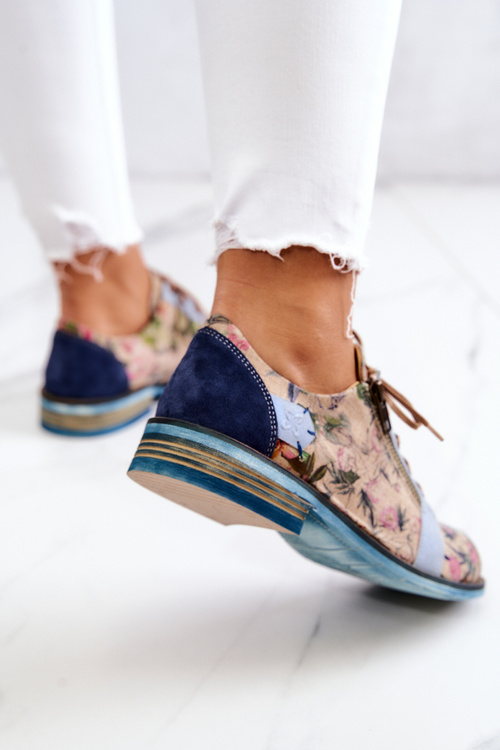 Жіночі шкіряні туфлі з квітами Maciejka 5096A-34 Сині