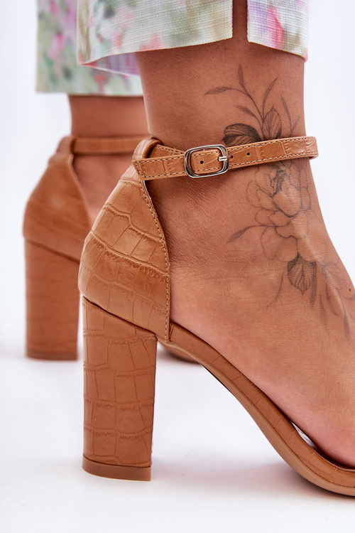 Коричневі босоніжки Hacia на підборах зі змійовим візерунком