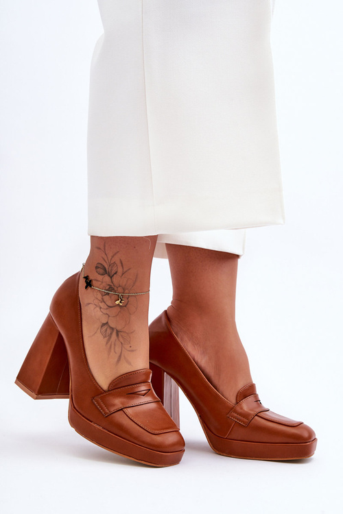 Жіночі шкіряні туфлі на підборах Camel Alisa