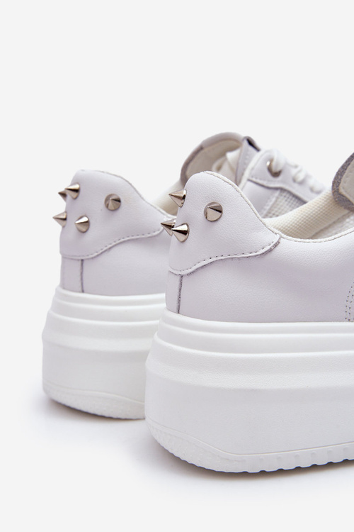 Жіноче класичне спортивне взуття GOE LL2N4060 біле